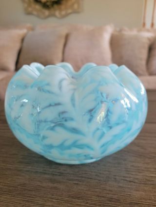 Vintage Fenton Glass Blue Opalescent Daisy And Fern Pinched Or Crimped Top Bowl