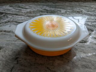 Vintage Pyrex 043 1.  5 Qt.  Oval Orange Daisy/sunflower Casserole Dish & Lid