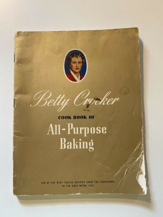 Vintage 1942 Betty Crocker Cook Book Of All - Purpose Baking 100 Pgs Paperback