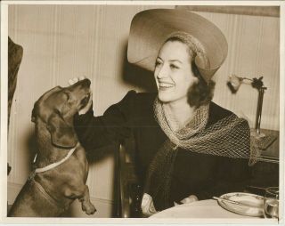 Joan Crawford 2 7x9 Vintage Press Photos; 2 8x10 Restrikes From Negatives