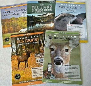 5 Vintage Michigan Dnr Fishing,  Trapping,  Hunting,  Guide Books 2017/2018