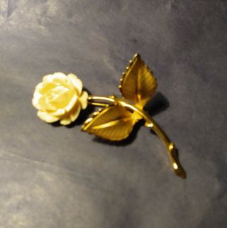 Vintage Ivory And Gold Rose Brooch - Marked Giovanni