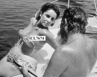 Elizabeth Taylor And Richard Burton In Swimsuits On A Boat In Ischia Italy Photo