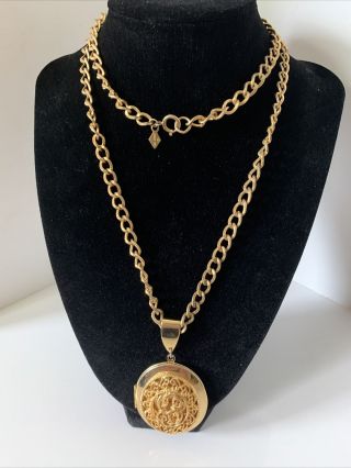Vintage Sarah Coventry Gold Tone Chain And Picture Locket Necklace 29 "