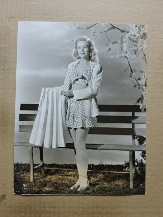 Virginia Mayo Leggy Pinup Fashion Portrait Photo 1945 Wonder Man
