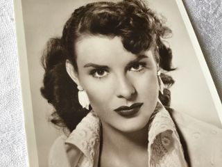 Jean Peters Sexy Spitfire Mrs Howard Hughes Vintage 1940s Photo Postcard 21/1