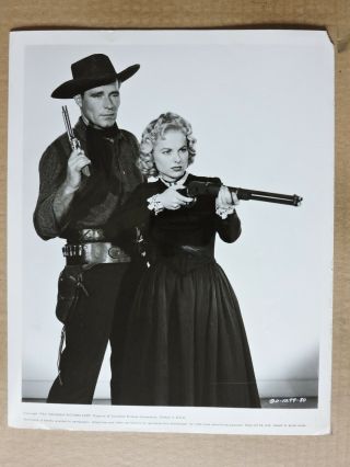 Martha Hyer Philip Carey With Guns Western Portrait Photo 54 Wyoming Renegades