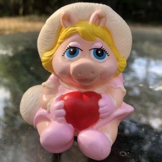 Vtg Miss Piggy Rubber Squeak Bath Toy Jim Henson Muppet Babies 1989 2.  5 " Heart