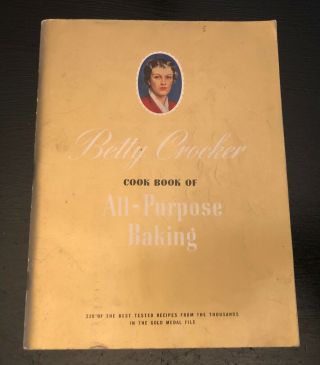 Vintage 1942 Betty Crocker Cook Book Of All - Purpose Baking