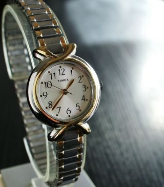 Vintage Timex Elegant Bezel Dial Classic Quartz Women 