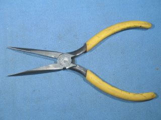 Vintage Klein Tools Usa 7 - 1/8 " Long Spring - Loaded Needle Nose Pliers No.  301 - 7c