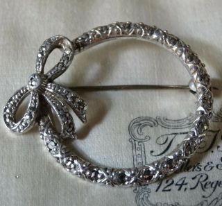 Vintage Marcasite Wreath Bow Silver Tone Brooch - X226