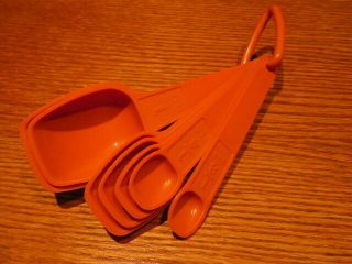 Vintage Tupperware Burnt Orange Complete Set 7 Measuring Spoons With Ring