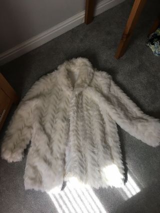 Womens Vintage 70’s Shaggy Soft Faux Fur White Coat/jacket Approximately 14
