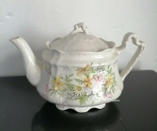 Vintage Arthur Wood Teapot Design 6103.  C.  1950