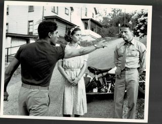 8x10 B & W Photo Of - Scene - Nastassja Kinski And Vincent Spano And John Savage