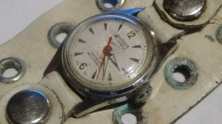 Vintage Ladies Ss Eloga 17j Watch Mechanical Runs (see Desc)