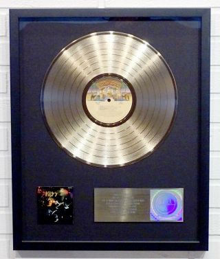 Kiss Alive Authentic Riaa Gold Record Award / Paul Stanley Gene Simmons