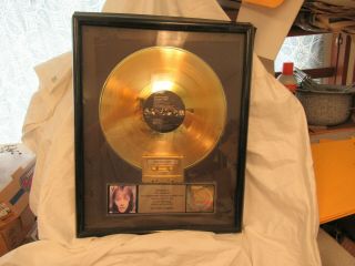 1987 Riaa Gold Sales Award For Album Cassette Suzanne Vega - " Solitude Standing "