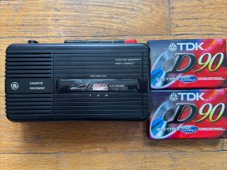 Vintage Ge Portable Cassette Recorder Player Model 3 - 5301a W/ 2 Blank Cassettes