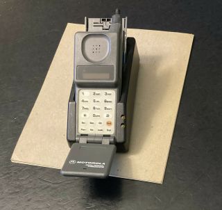 Vintage Cellular One Motorola Digital Personal Communicator Flip Phone W/charger