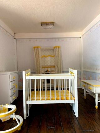 Vintage 1:12 Scale Dollhouse Miniature Wooden Crib W/ Drop Side