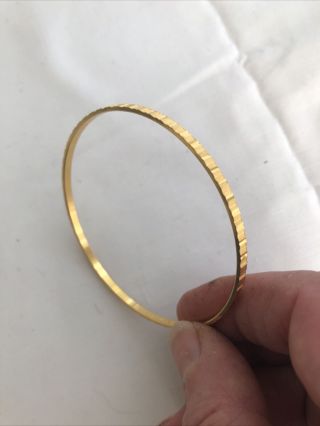 Vtg Trifari Texture Gold Tone Bangle Bracelet Thin Delicate 2 - 5/8” Across,  1/8”w
