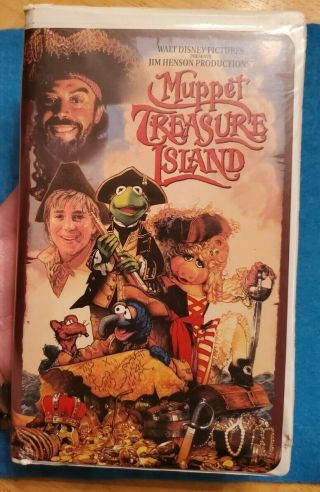 Muppet Treasure Island (vintage Clamshell Vhs,  1996)