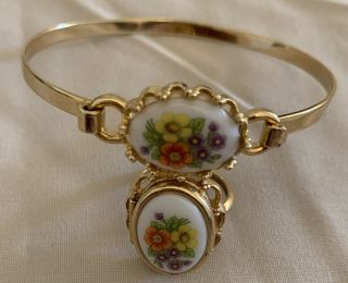 Avon Vintage Jewelry Ring / Bracelet /gold Tone.