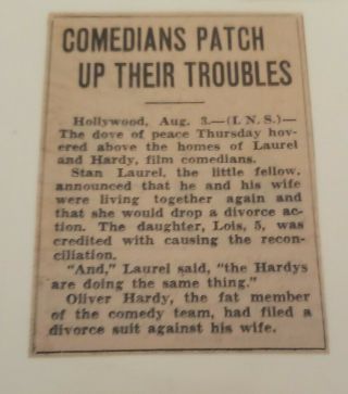 1933 Vintage Clipping Mounted On Card Laurel And Hardy Film Stars