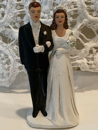 Vintage 1956 Bride & Groom Wedding Cake Topper Figurine 4 1/4” Chalkware