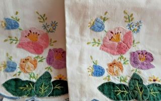 Pair Embroidered Linen Vintage Kitchen Towel Flowers Floral Cooking Textile