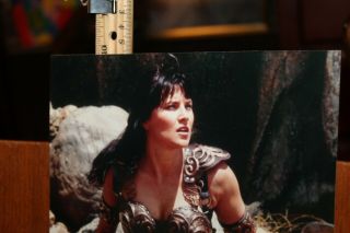 Vintage 1997 XENA Warrior Princess Lucy Lawless 8x10 Glossy Promo Photo 2