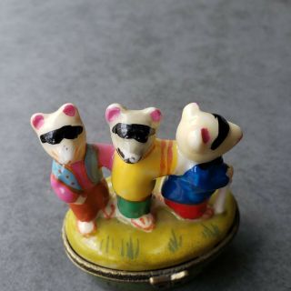 Vintage Porcelain Hinged Trinket Box Three Blind Mice