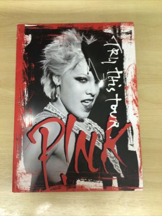 P Nk - (pink) - Try This - Tour Programme 2004 - Rare 24 Pages - Near Mint/mint