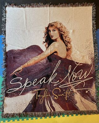 Rare Taylor Swift Speak Now Tapestry Throw Blanket Cond.  Collector