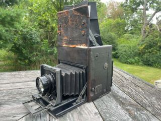 3 1/4 X 5 1/2 Compact Graflex Camera