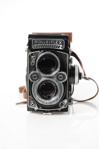 Rollei Rolleiflex 3.  5f Tlr Camera W/75mm F3.  5 Zeiss Planar Lens 217
