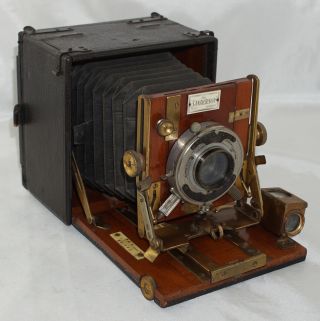 The Sanderson 3 1/4 X 4 1/4 Hand & Stand Camera By Houghtons