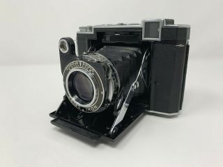 Zeiss Ikonta 532/16 Folding Medium Format Camera,  80mm F/2.  8 Tessar Lens