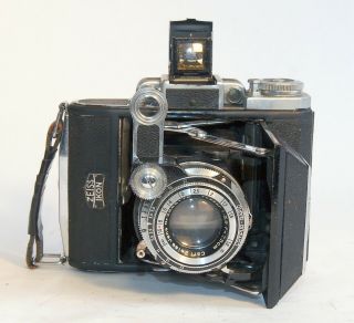 Vintage Zeiss - Ikonta A 6x4.  5cm,  Tessar 7.  5cm/3.  5,  Compur - Rapid.  As - Is