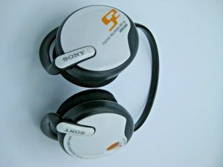Vintage Sony Sports S2 Walkman Srf - H11 Am/fm Neckband Headset