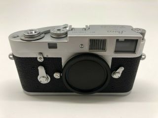 Leica M2 35mm Rangefinder Camera With Self - Timer (full Camera)
