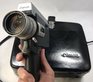 Canon Auto Zoom 518/2 8 Movie Camera W/ Case & Batteries,