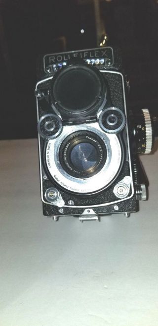 Rolleiflex 3.  5 F Planar 75mm F/3.  5white Face.