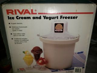Rival 4 Qt Ice Cream And Yogurt Freezer Vintage Ice Cream Maker.