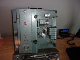 Vintage Rca Model 400 16mm Projector And Speaker