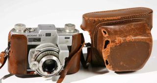 Vintage Kodak 35 Film Camera W/ Leather Case