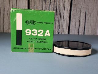 Dupont 16mm Film - Double Perf - Cine16 Bw Panchromatic - 125 Iso - 100 Ft