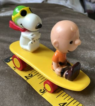 Vintage 1966 Peanuts Snoopy & Charlie Brown On Skateboard Toy